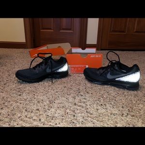 Women’s Nike Zoom All Out Low